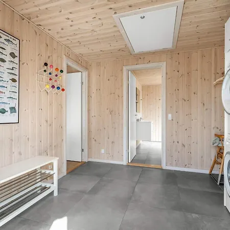 Luxury House In Henne